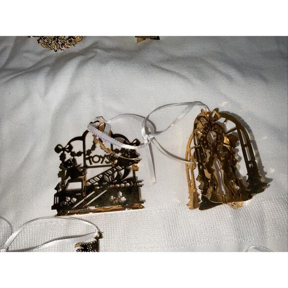 12 Danbury Mint Annual 23 K Gold-Plated & Brass Christmas Ornaments Set - Picture 4 of 8
